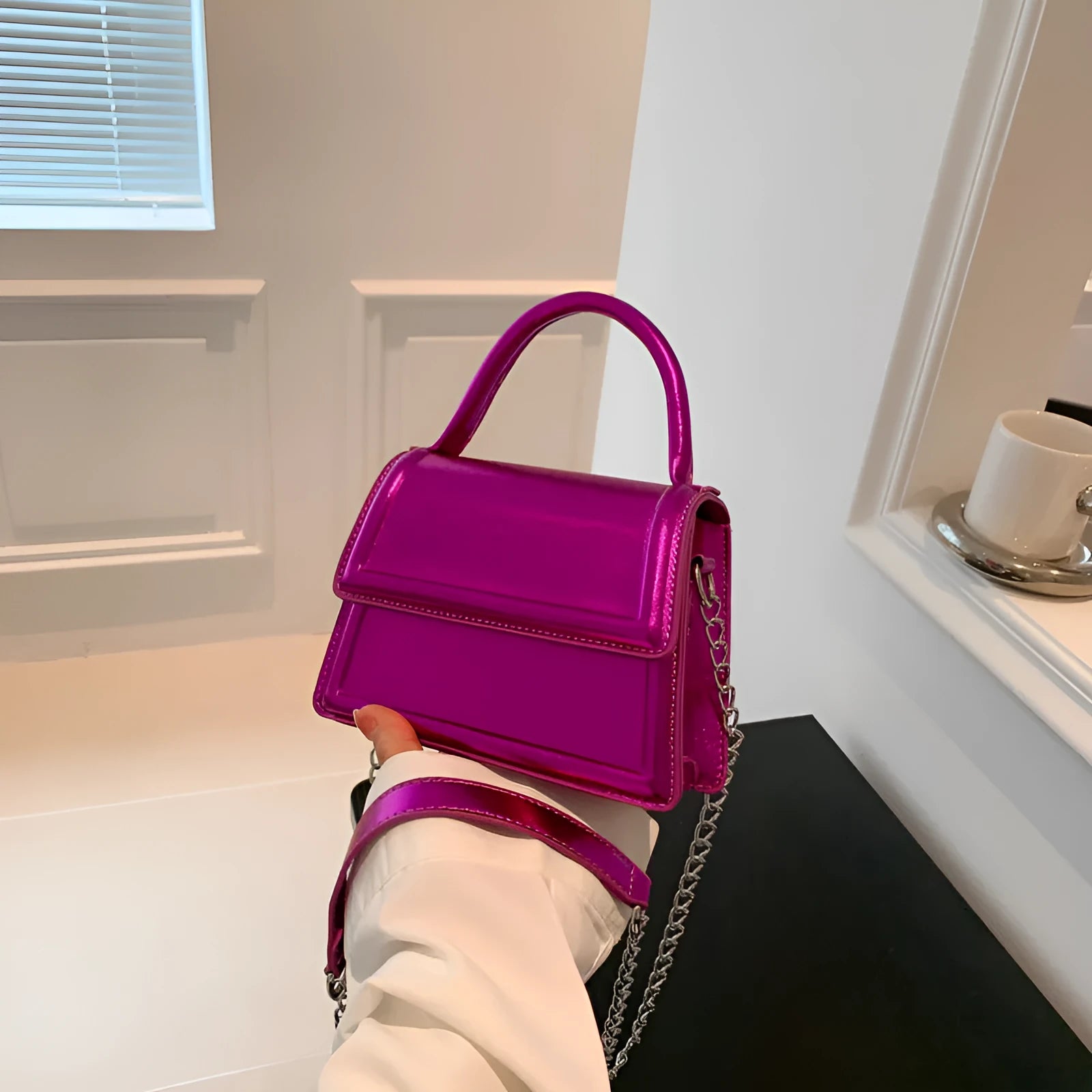 Retro PU leather crossbody bag in horizontal square shape with visible sewing lines