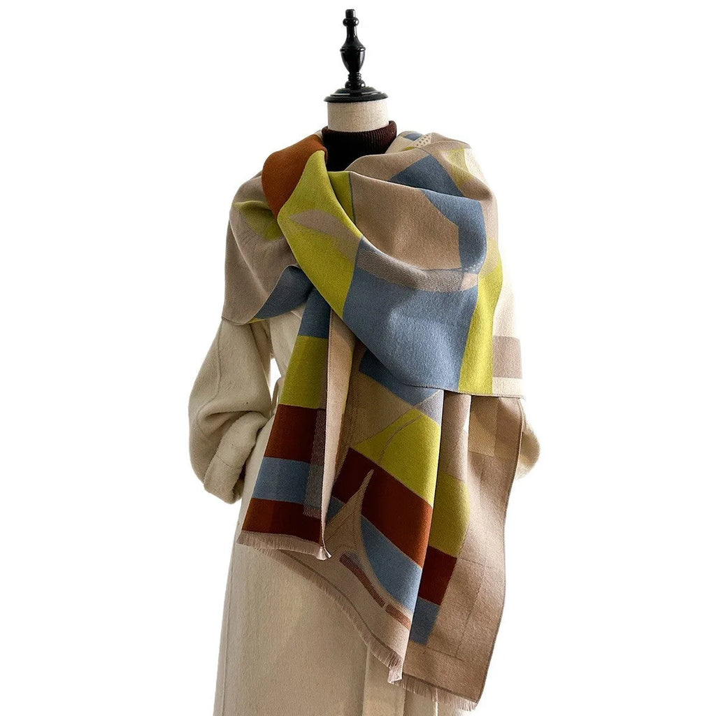 Imitation cashmere polyester scarf in beige colour, showing its 185x65cm size and texture.