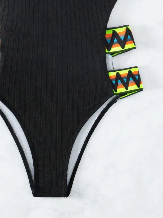 Women's solid colour one-piece swimsuit bikini in polyester fabric