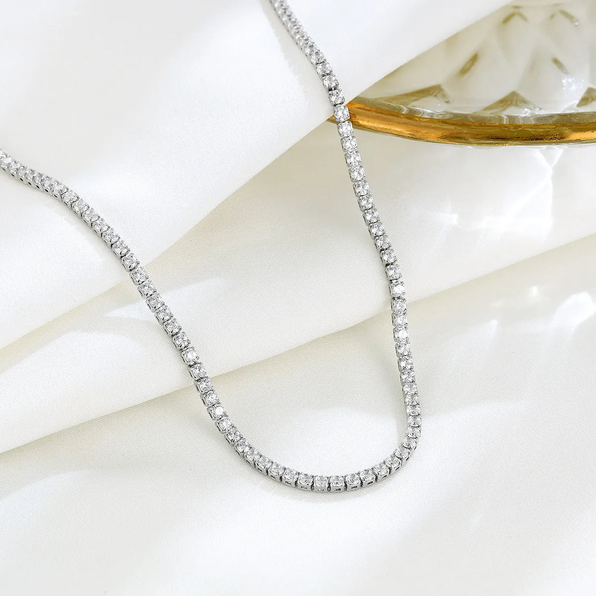 Women's sterling silver 925 necklace with round elements and diamond treatment in silver colour