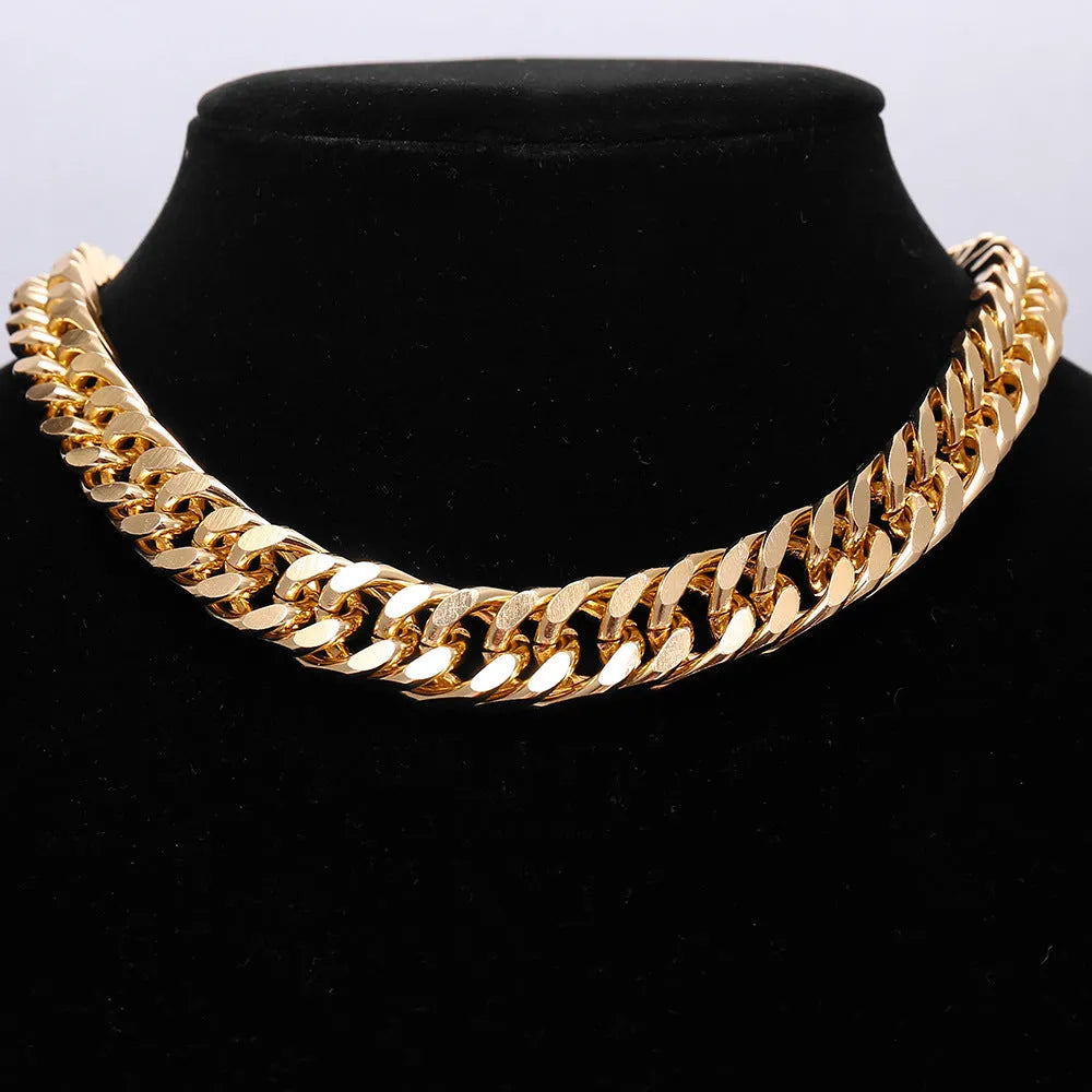 Gold tone women's thick chain necklace with 32cm length and simple solid colour design