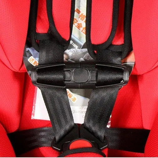 Black child safety seat buckle clip with 5-point harness compatibility measuring 14.5 by 4 centimetres