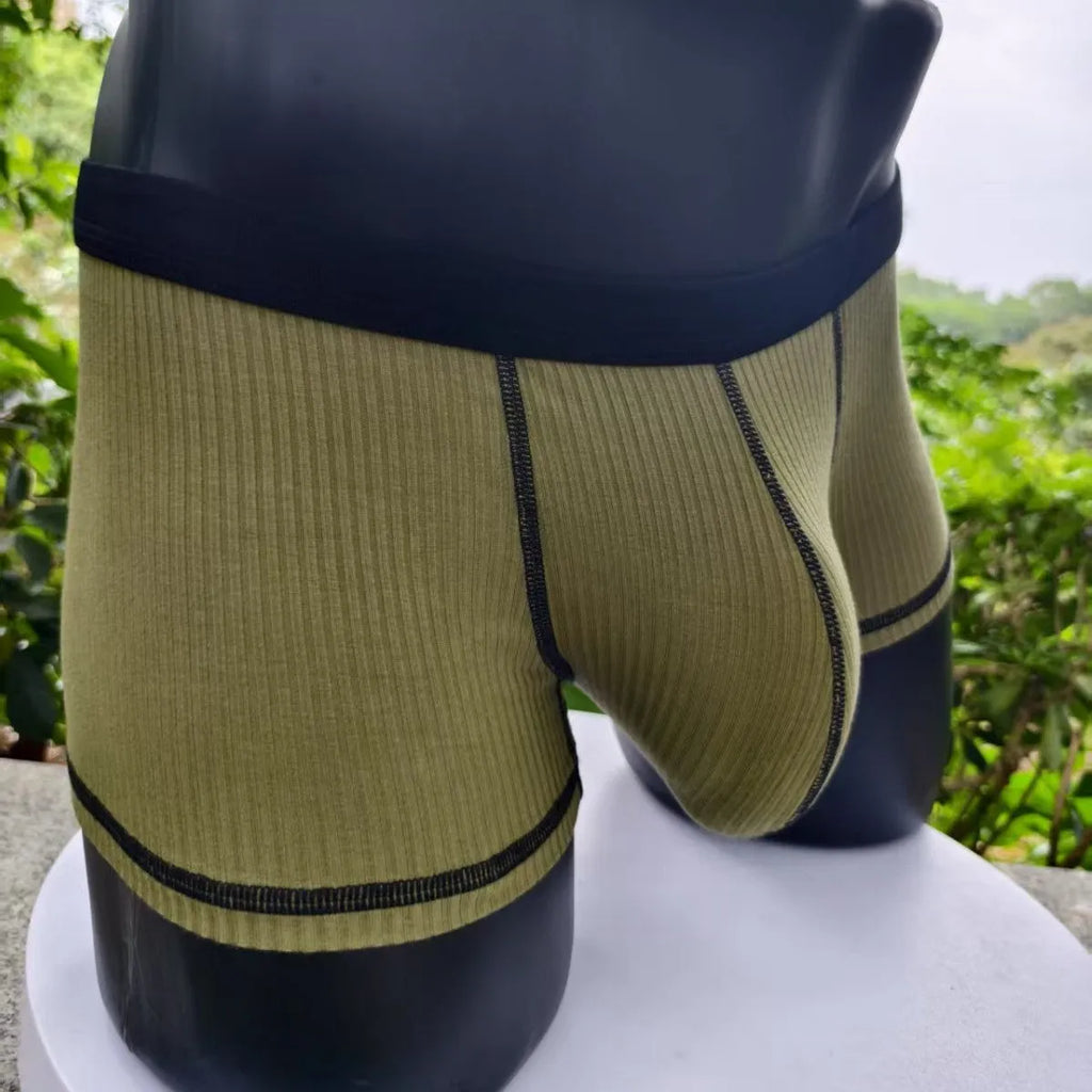 Men's breathable boxer shorts in solid colours with body-shaping function