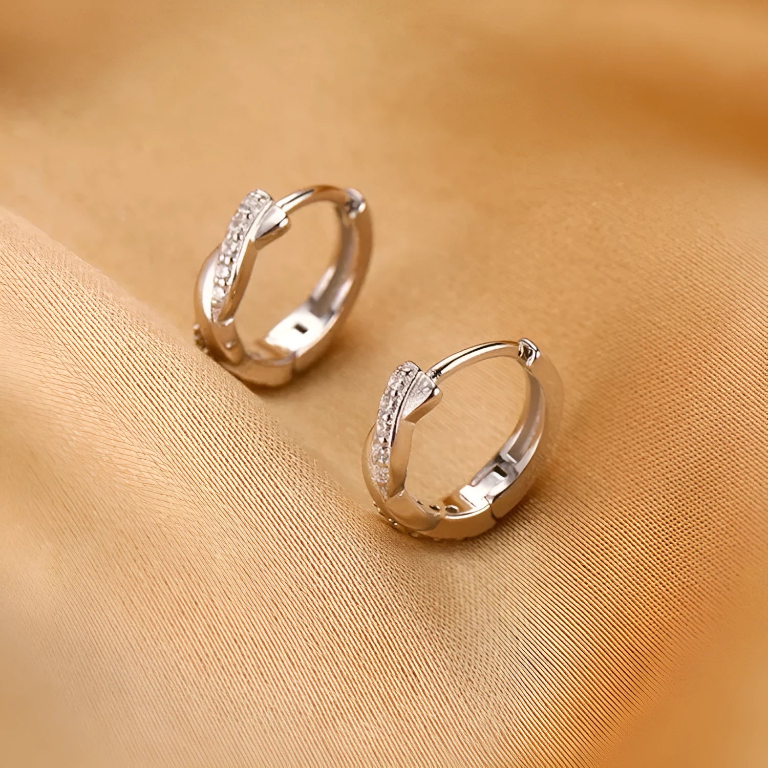 Copper interwoven hemp rope geometric round earclip earrings in gold and silver colours