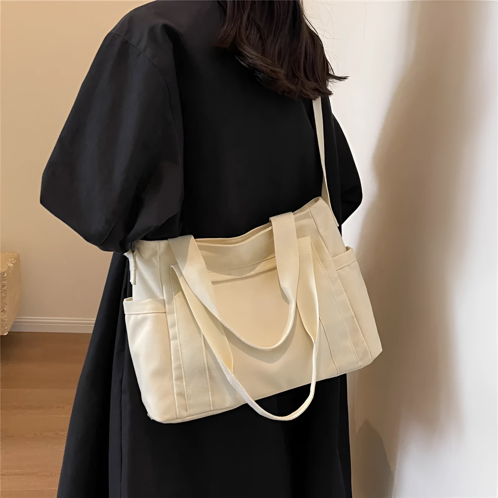 Large capacity polyester canvas tote bag with sandwich pocket and internal phone compartment