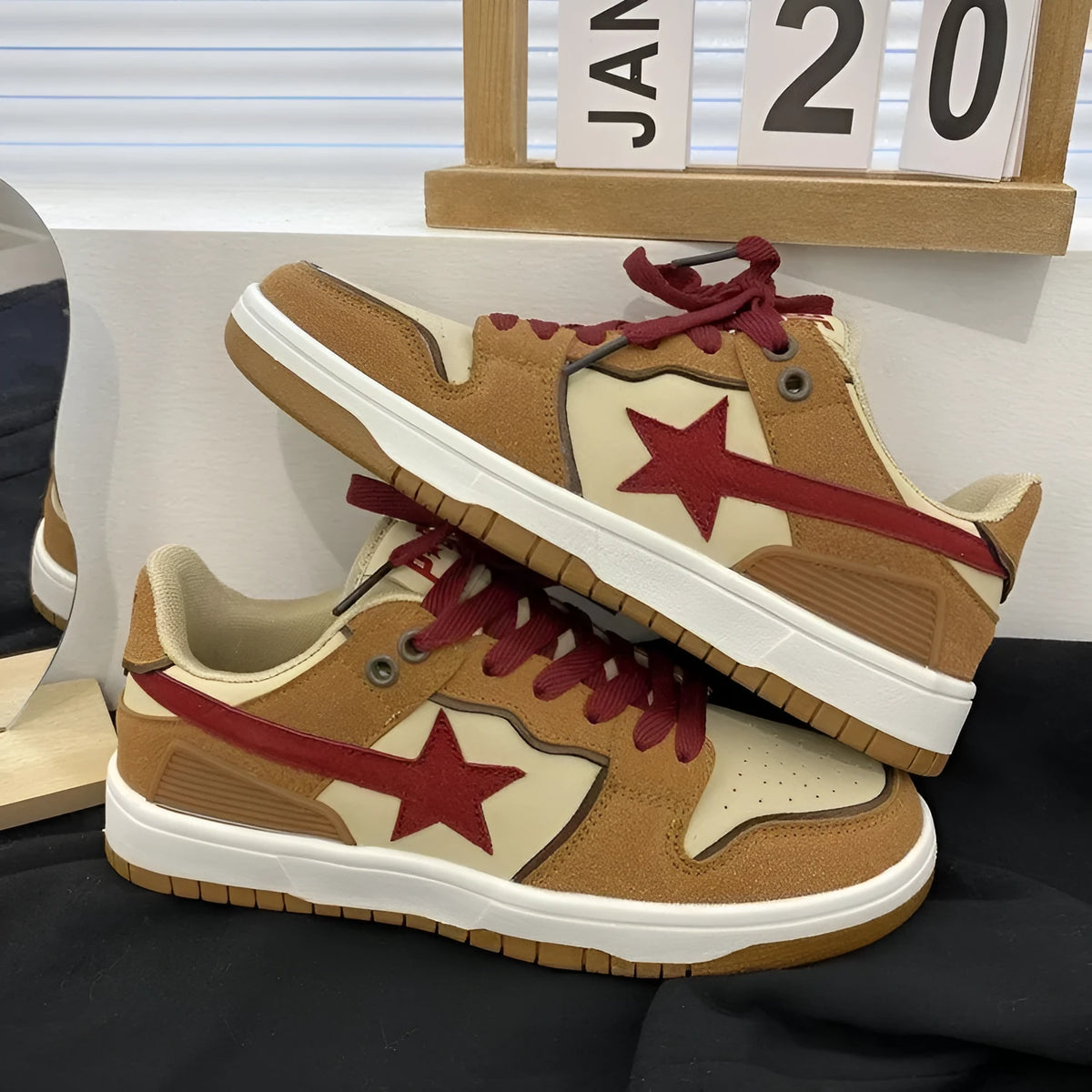 Brown women's casual sneakers with platform heel and sequin details on the PU upper.