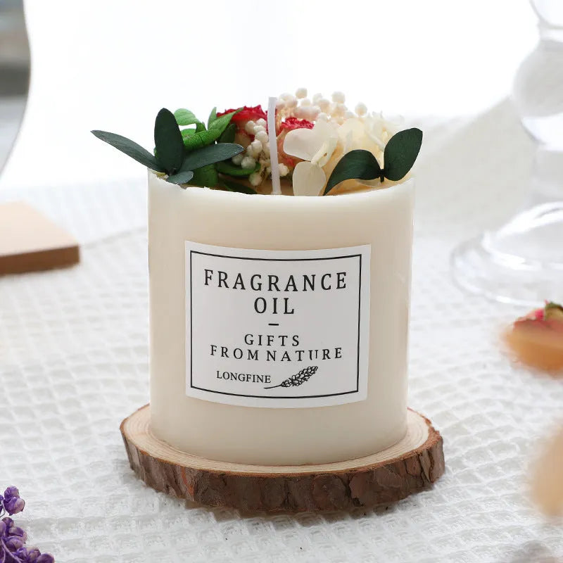 Dried flowers decorated aromatherapy candle in various scents with gift box packaging option