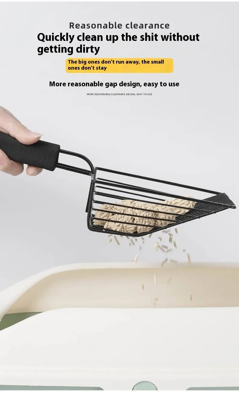 Black alloy metal cat litter scoop with narrow 0.8cm slots for sifting clumping litter.