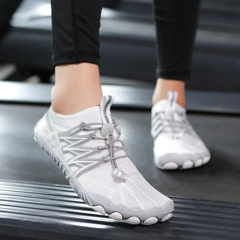 Indoor fitness training shoes with striped pattern, low-top design, and rubber sole in multiple colour options