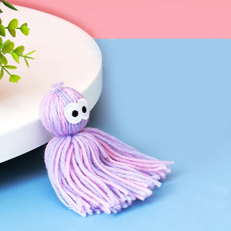 Bite-resistant hangable wool cat ball and teaser stick toy set for feline play and teeth grinding