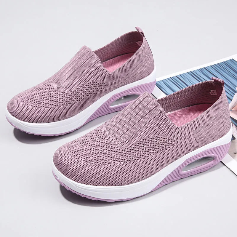 Women's mesh running shoes in multiple colours with mid heel and round toe design