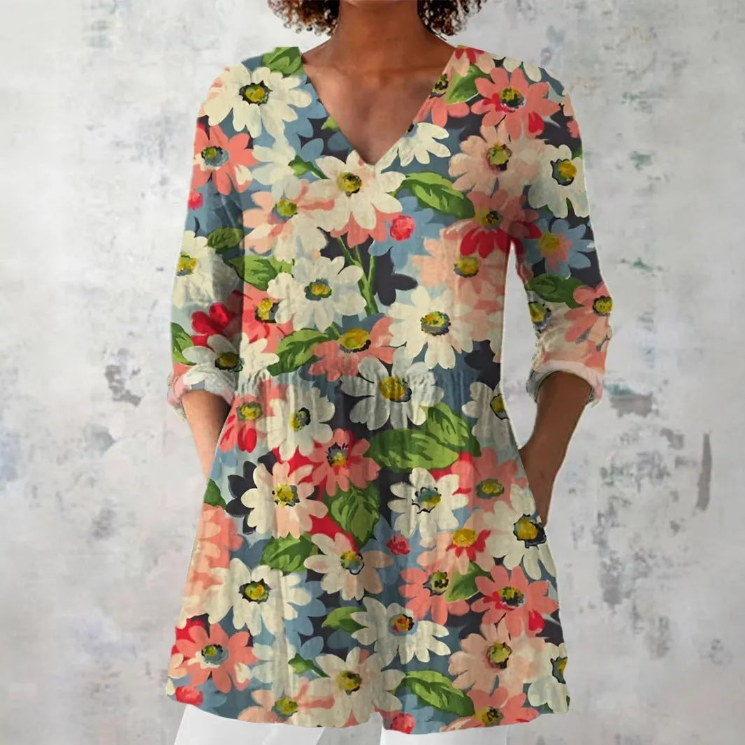 Women's retro slim fit long-sleeved top with digital print in polyester fabric available in multiple colours