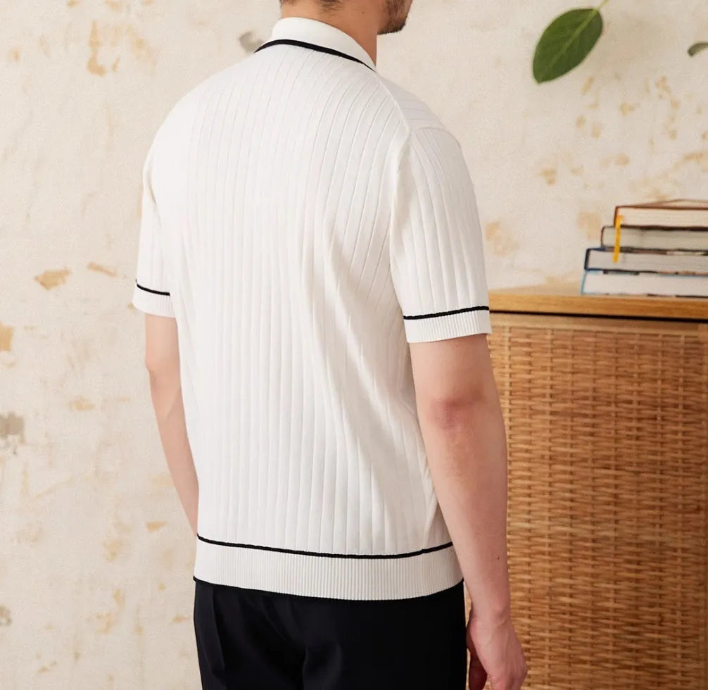 Men's slim fit polo shirt in black with lapel collar and short sleeves