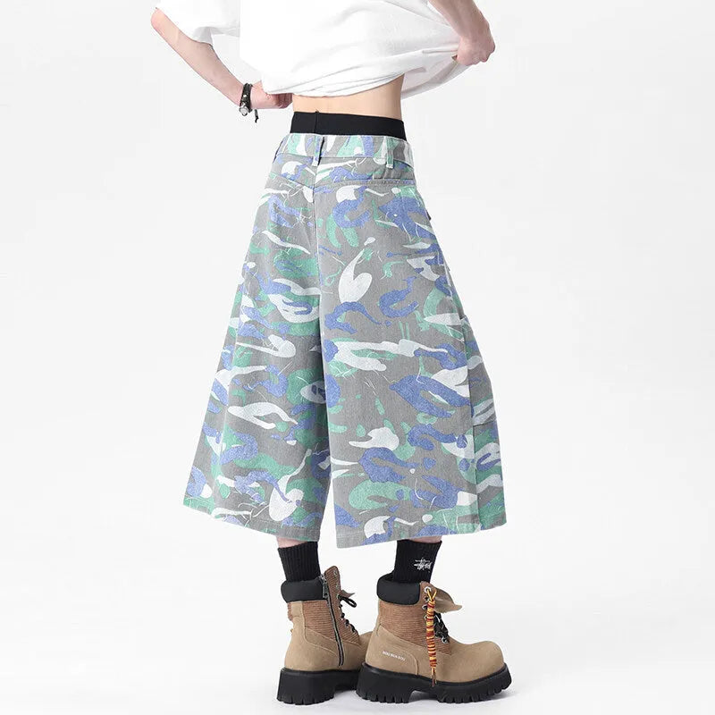 Denim camouflage cropped trousers with straight leg and front pocket workwear design