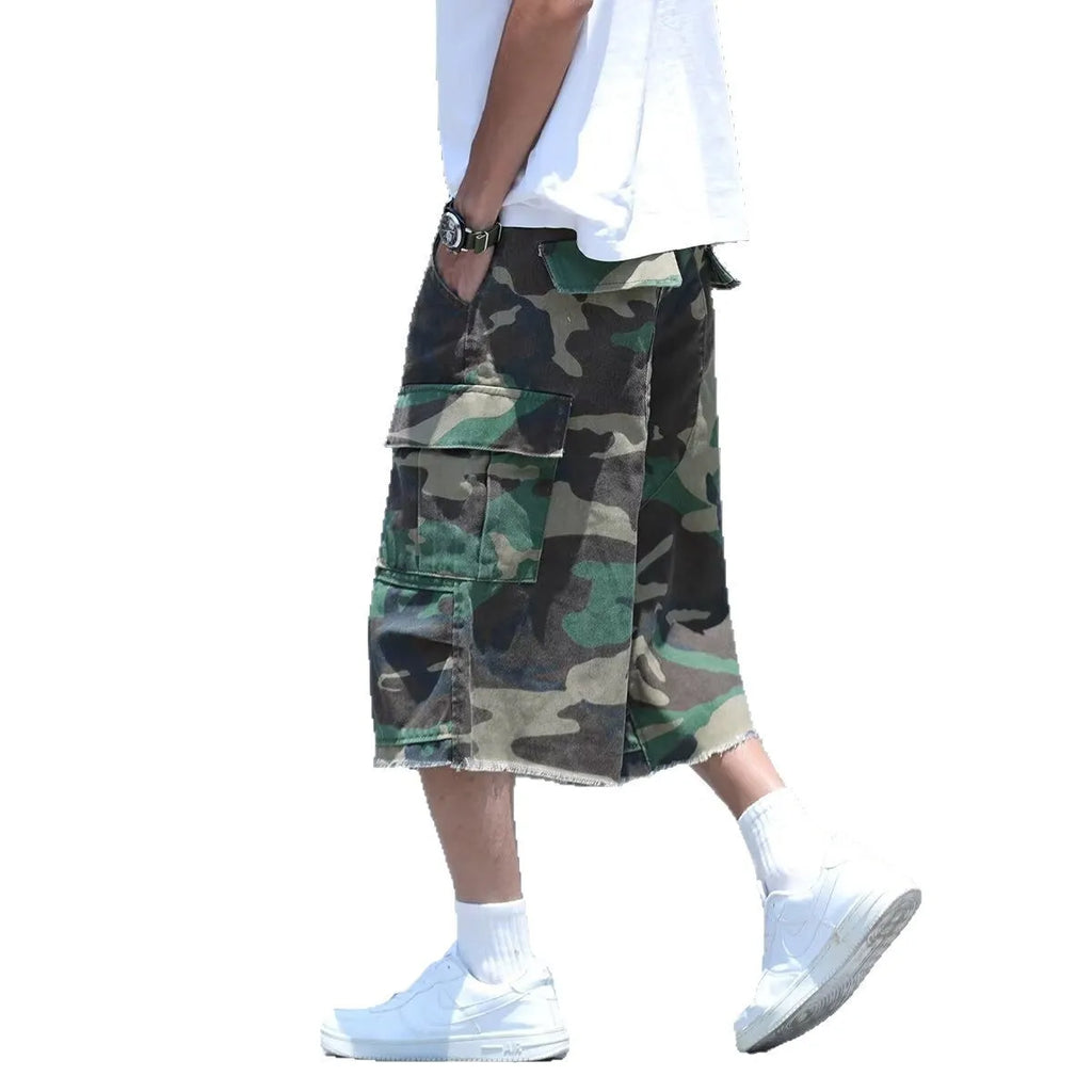 Men's loose-fit camouflage shorts in American retro workwear style with cotton blend fabric