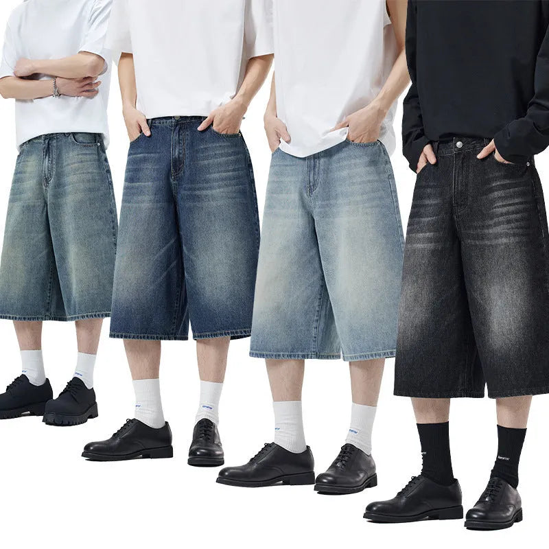Men's loose straight-leg denim shorts in cropped length for summer wear