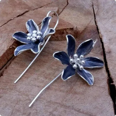 Purple flower retro alloy drop earrings with silver-tone electroplated finish