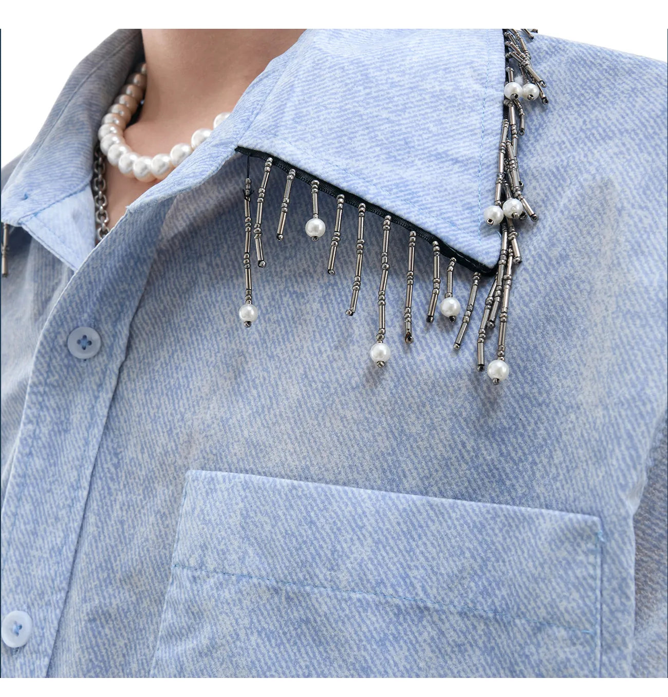 Men's loose fit blue white gradient shirt with quilted details and short sleeves