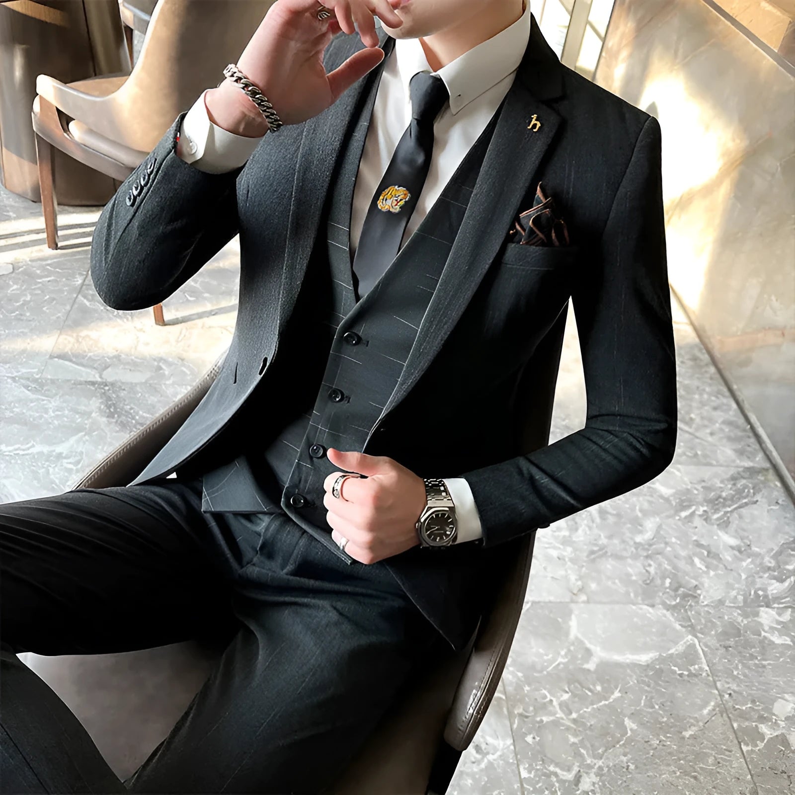Men's slim fit British style business suit in black or dark grey cotton blend fabric