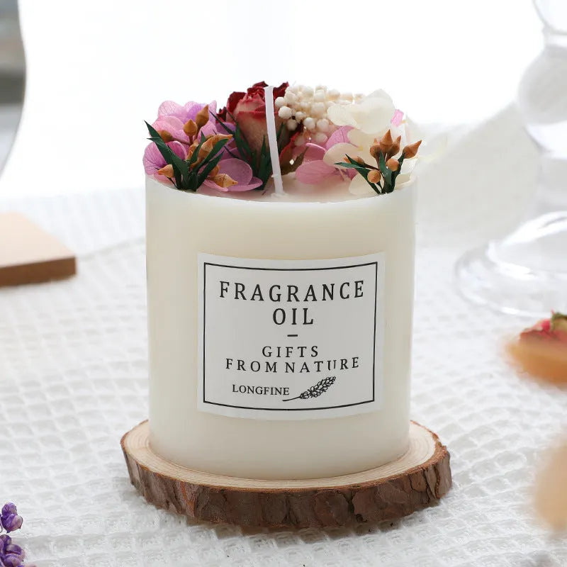 Dried flowers decorated aromatherapy candle in various scents with gift box packaging option