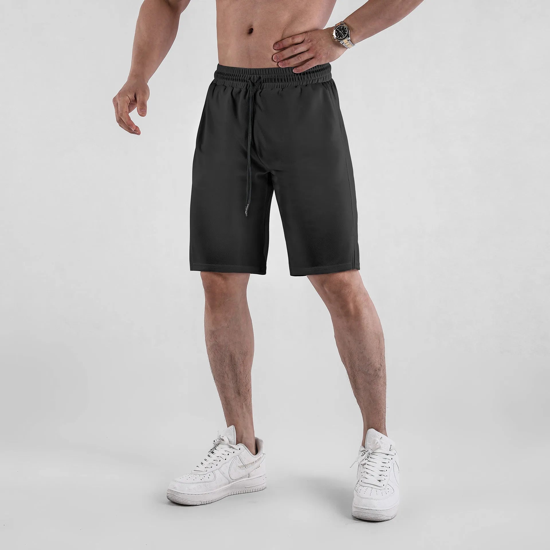 Men's white quick-drying mesh fitness shorts with elastic waistband
