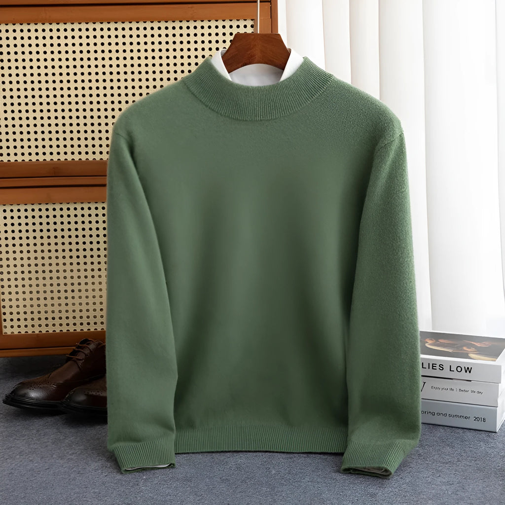Men's half-collar loose fit wool sweater in rough yarn construction showing light business style