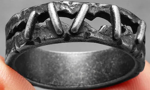 Stainless steel double ring with punk stitching design in silver colour