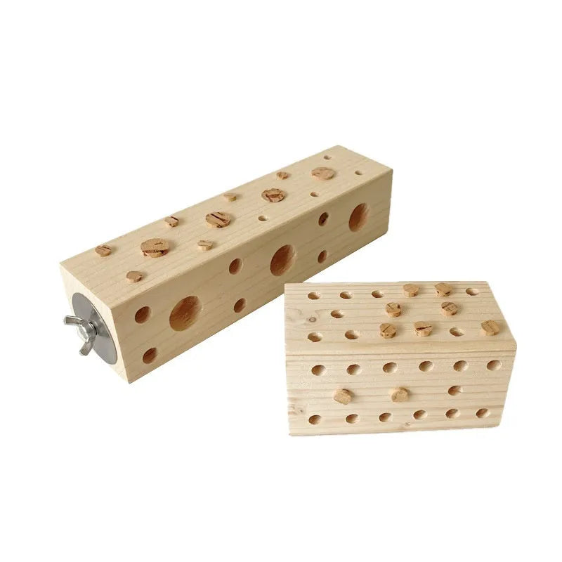 Parrot educational toy for gnawing wood with wooden plugs, available in bulk or bagged and long or short specification.