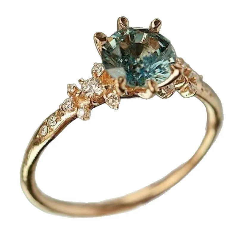 Geometric gold plated claw inlaid zircon ring with chamfered square pattern design