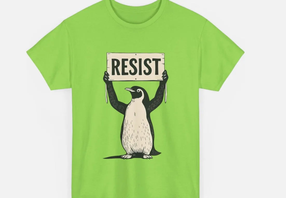 Loose fit cotton short sleeve T-shirt in black green or white with round neck for men and women