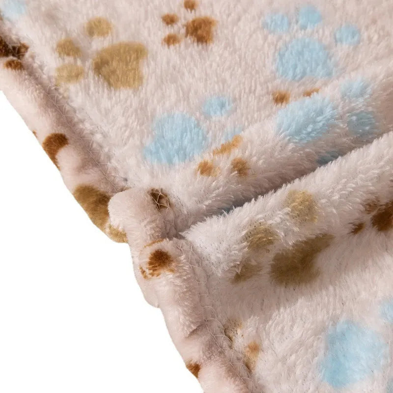 Blue Dog cartoon pattern double-sided flannel pet blanket laid flat, showing its 100x120cm size.