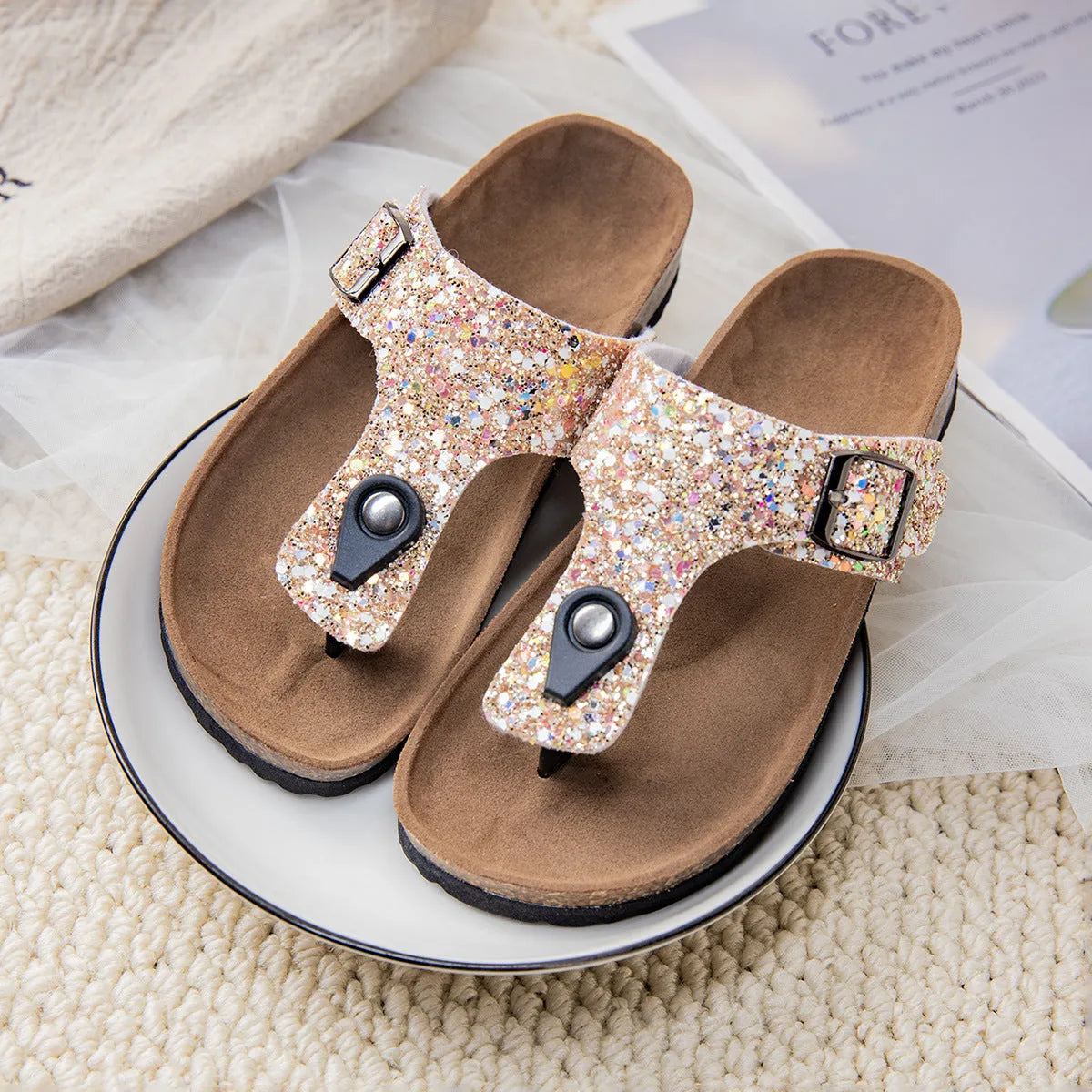 Cork flip-flops couples shoes with frosted artificial leather uppers and PVC soles