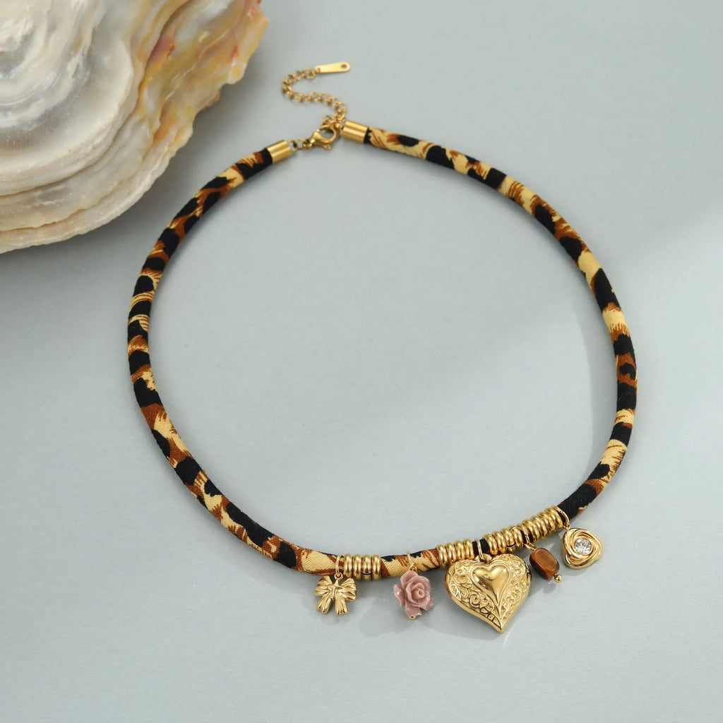 Geometric leopard design stainless steel necklace with gold electroplating and adjustable chain